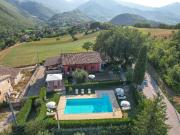 Rustici e casali in vendita di 365 m² in Via Colombara