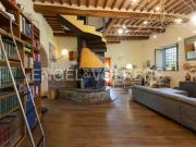 Rustici e casali in vendita di 367 m² in Località Gavignano