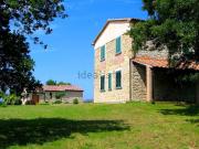 Rustici e casali in vendita di 674 m²