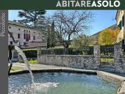 Rustici e casali in vendita di 370 m² in Via Castelcucco