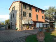 Rustici e casali in vendita di 370 m² in Via di...