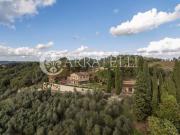 Rustici e casali in vendita di 373 m² in Strada della...