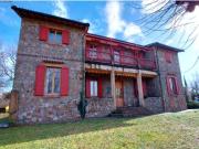 Rustici e casali in vendita di 374 m² in Via Case Sparse, 1