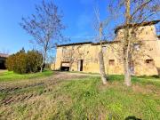 Rustici e casali in vendita di 375 m²