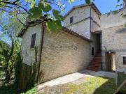 Rustici e casali in vendita di 380 m²