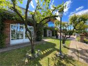 Rustici e casali in vendita di 380 m² in Strada Patro