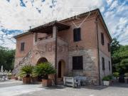 Rustici e casali in vendita di 380 m² in Via Soccorso