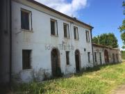 Rustici e casali in vendita di 381 m²