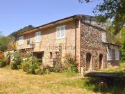 Rustici e casali in vendita di 390 m²