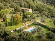 Rustici e casali in vendita di 390 m² in Via Dante...