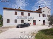 Rustici e casali in vendita di 390 m² in Via Padre...