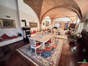 Rustici e casali in vendita di 392 m²