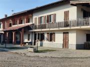 Rustici e casali in vendita di 395 m² in Via Macello, 6