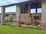 Rustici e casali in vendita di 400 m²