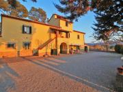 Rustici e casali in vendita di 400 m²