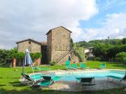 Rustici e casali in vendita di 400 m²