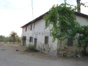 Rustici e casali in vendita di 400 m²
