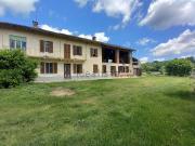 Rustici e casali in vendita di 400 m² in Frazione...