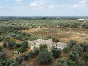 Rustici e casali in vendita di 400 m² in Strada...