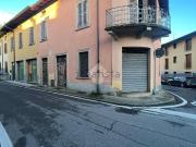 Rustici e casali in vendita di 400 m² in Via Banzolini...