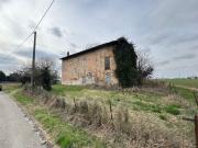 Rustici e casali in vendita di 400 m² in Via Calcino, 180