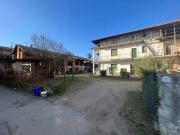 Rustici e casali in vendita di 400 m² in Via CASALE...