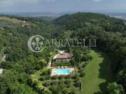 Rustici e casali in vendita di 400 m² in Via Generale...