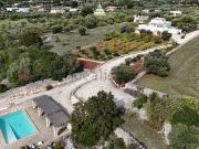 Rustici e casali in vendita di 400 m² in Via Locorotondo