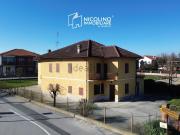 Rustici e casali in vendita di 400 m² in Via Martiri, 64