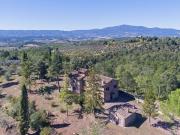 Rustici e casali in vendita di 400 m² in Via Pietro Vannucci