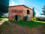 Rustici e casali in vendita di 400 m² in Via Tallini
