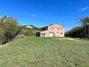 Rustici e casali in vendita di 400 m² in Via trasanni