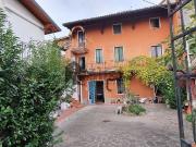 Rustici e casali in vendita di 400 m² in Viale della...
