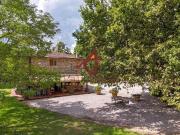 Rustici e casali in vendita di 405 m²