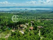 Rustici e casali in vendita di 410 m² in Via Canutola, 12