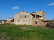 Rustici e casali in vendita di 413 m² in Strada Della Selve