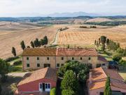 Rustici e casali in vendita di 420 m²