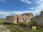 Rustici e casali in vendita di 420 m² in Contrada Maccari