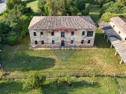 Rustici e casali in vendita di 420 m² in Via Provinciale...