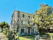 Rustici e casali in vendita di 426 m² in Via Podesti, 15