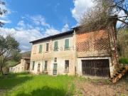 Rustici e casali in vendita di 430 m²