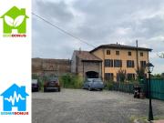 Rustici e casali in vendita di 430 m² in Via muroni