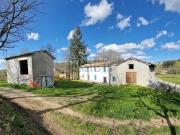Rustici e casali in vendita di 440 m²