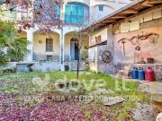 Rustici e casali in vendita di 440 m² in Via Camaneta