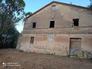 Rustici e casali in vendita di 450 m²