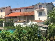 Rustici e casali in vendita di 450 m²