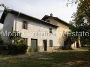Rustici e casali in vendita di 450 m²