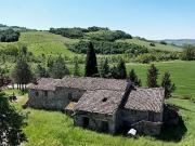 Rustici e casali in vendita di 450 m²