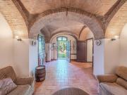 Rustici e casali in vendita di 450 m² in Via Trebbio