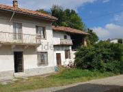 Rustici e casali in vendita di 458 m² in Via Trieste, 4